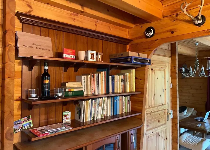 Waldhaus Eichhoernchen بيت للعطل *